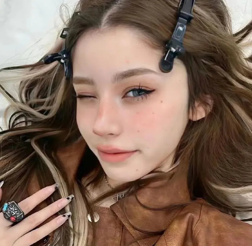 秋月春花 海报